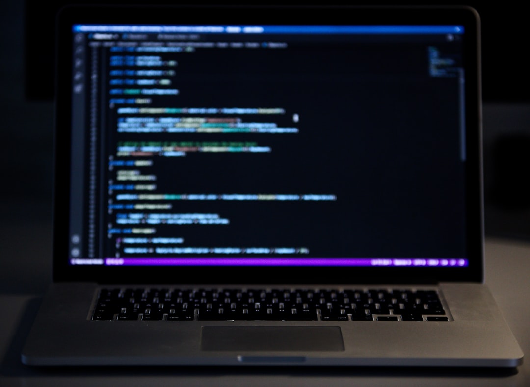 أهمية البرمجة الخاصة في بناء هوية رقمية فريدة لشركتك