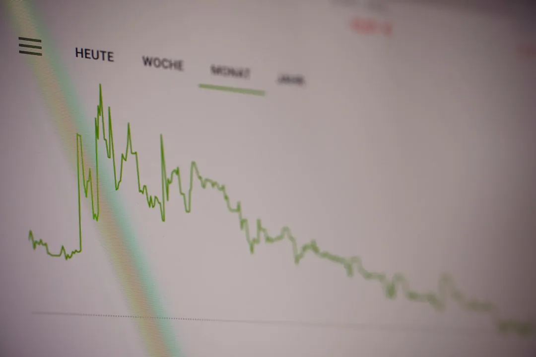 كيف يؤثر تصميم الموقع على معدل تحويل الزوار لعملاء؟