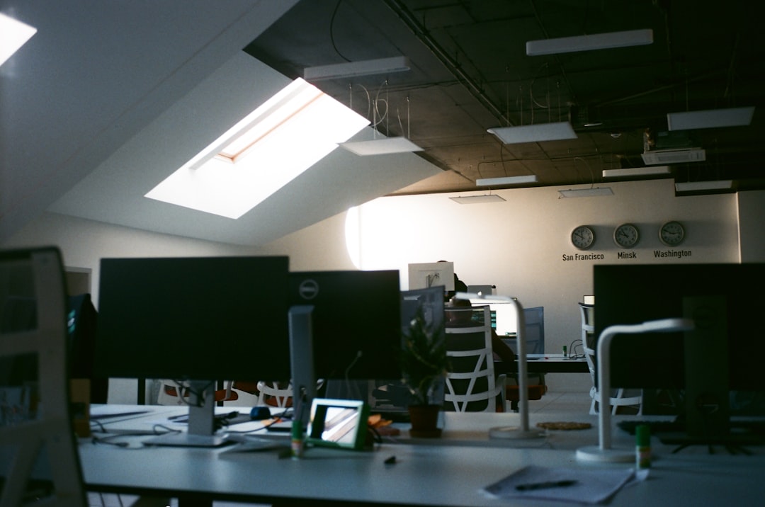 لماذا يثق أصحاب الشركات في إسلام الفقي كأفضل مبرمج في الرياض؟