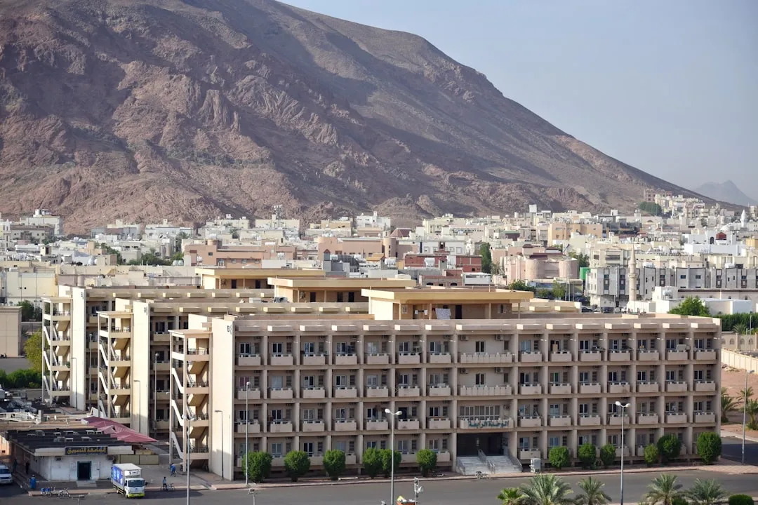 إسلام الفقي: رحلة الوصول للقمة كـ موقع تسويق الكتروني في حائل