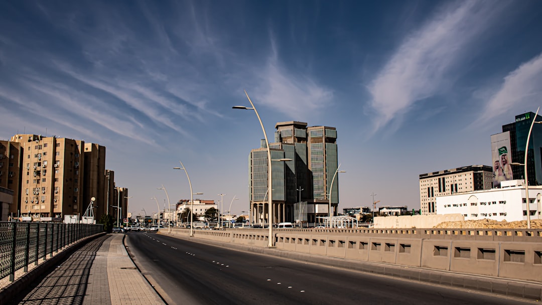 رحلة البحث عن شركات تسويقية في الرياض الأفضل: قصة من الواقع